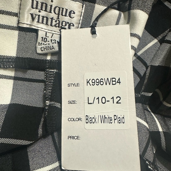 Unique Vintage Monochrome Plaid Pencil Skirt - Picture 5 of 5